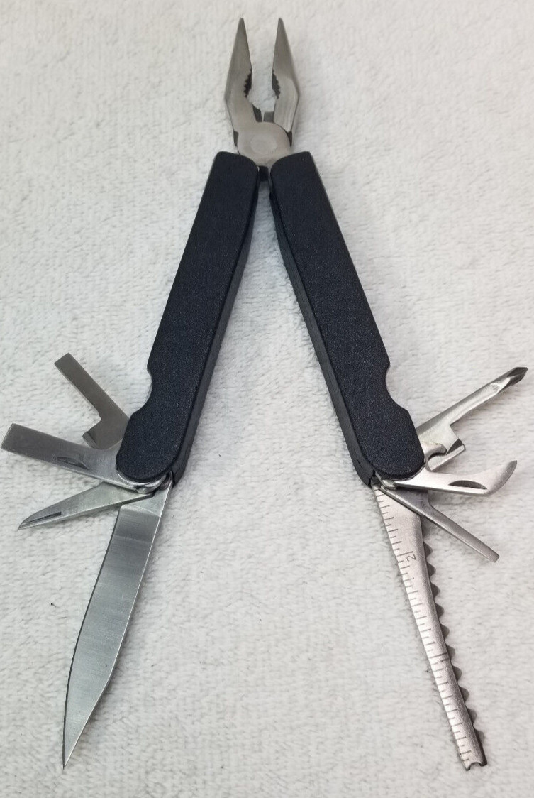 Heavy Duty Black Multi Utility Folding Knife/Tool 15 Function Made in china NEW.