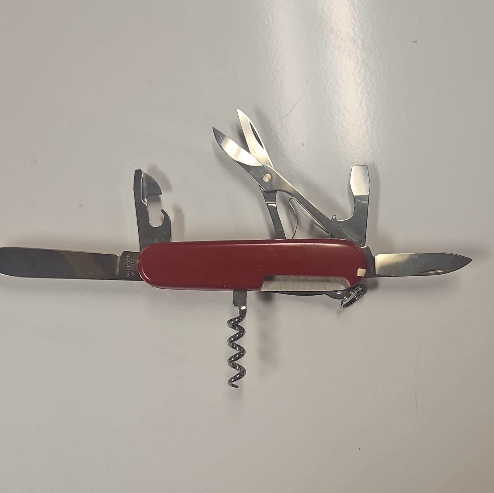 Victorinox Swiss Army Knife 7-Tool Multi-Tool Scissors Corkscrew Red 2.5″