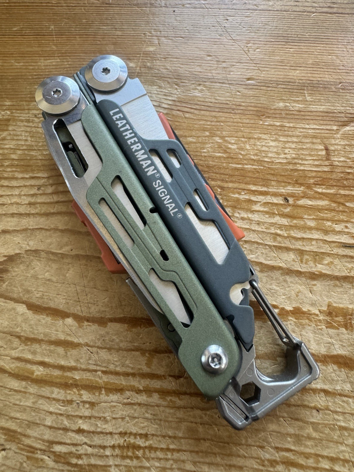 Leatherman Signal Multi-Tool Thunderscape – Excellent