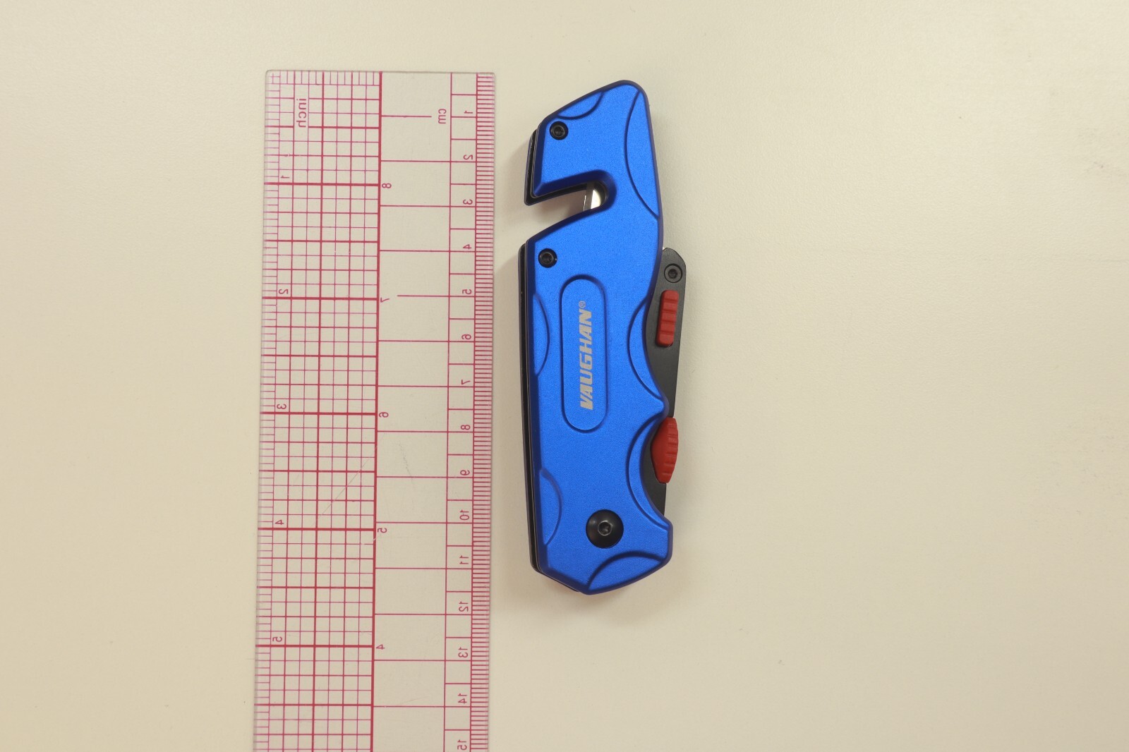 2 packs of 4 Vaughan Utility Knives