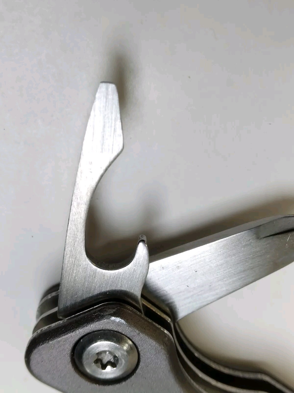 Bass Pro Shops 3 Inch Compact Multi Tool 4 Built In Tools Pliers With Cutter
