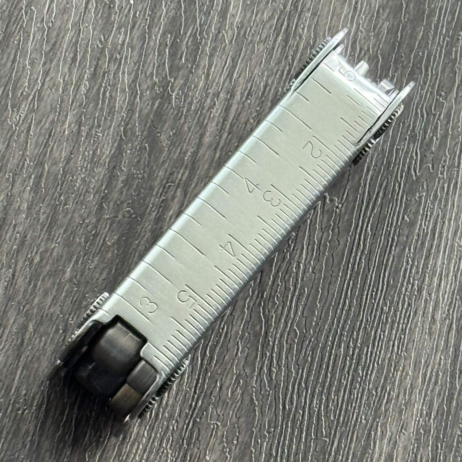 Leatherman MINI TOOL multitool. Variant w/US PAT 4744272 and a Blank side