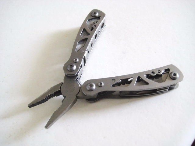 Quality Mini Multi Tools – handy fishing tool !