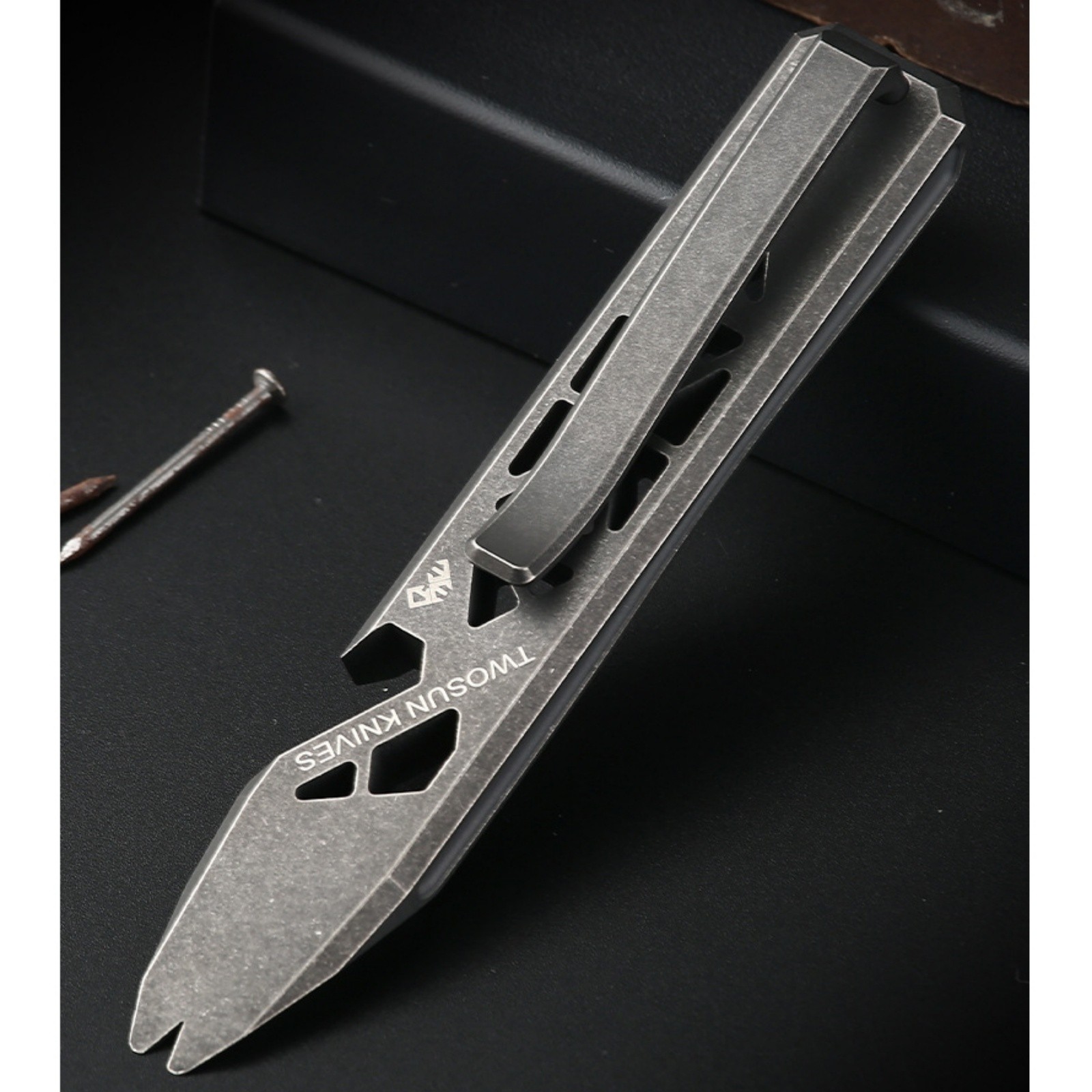 Titanium Alloy Outdoor EDC Mini Pry Bar Multi-Tool with Clip Portable