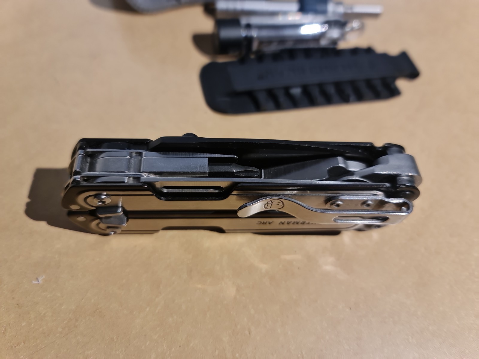 Leatherman ARC Multi Tool MagnaCut Blade With Ratchet / Bit Kit / Led Torch