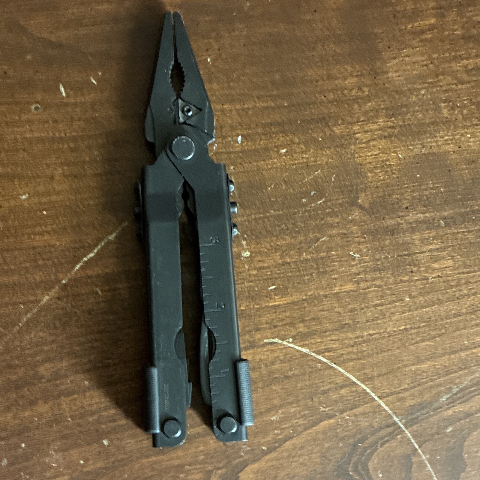 Gerber MP600 Black Multi-Tool Pliers Knife Wire Cutter Ruler 2.25in Blade