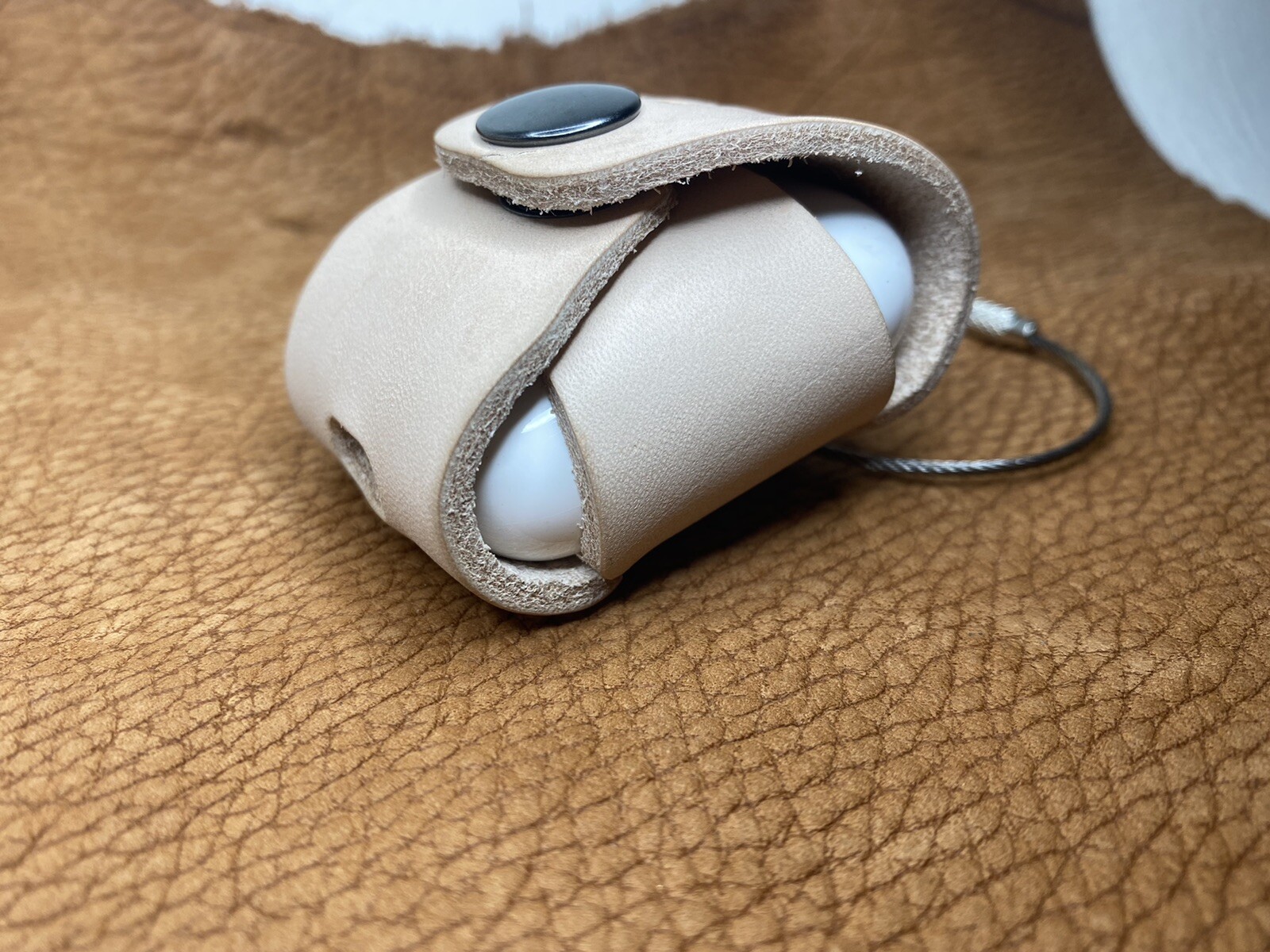 AirPods Case Leather Tan Craft Fashion Design Genuine Leather Handmade Music