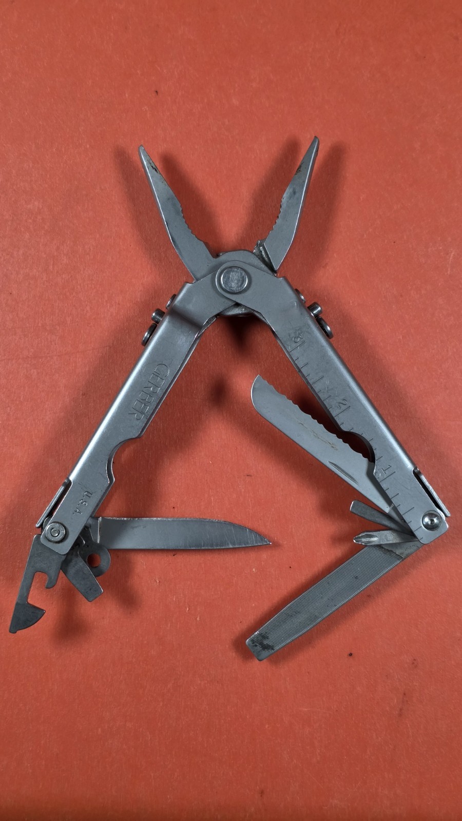 Gerber Multi-lock/Pliers Pocket Tool Kit with Carrying Pouch