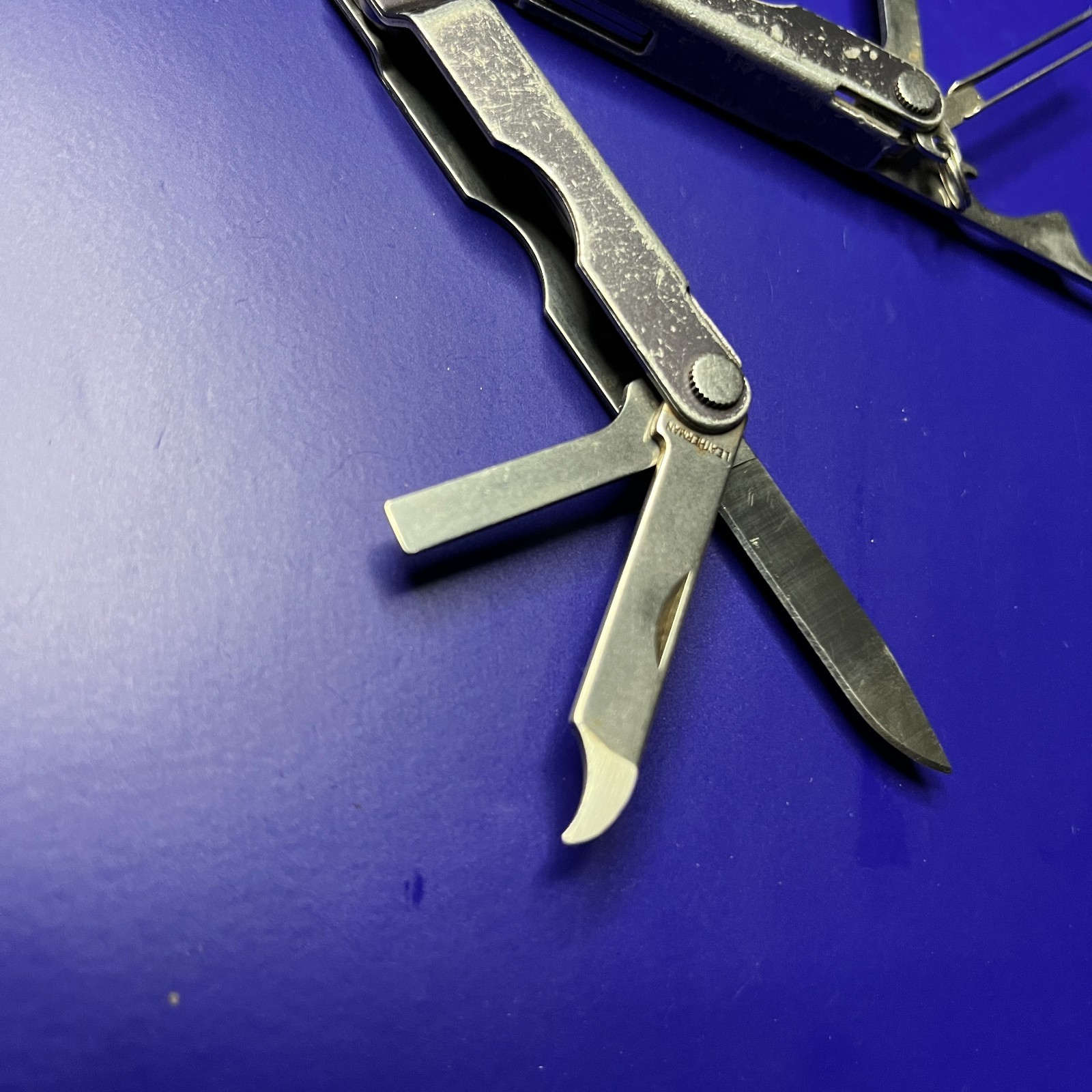 Leatherman Micra Multi-Tool Knife, Scissors- Black