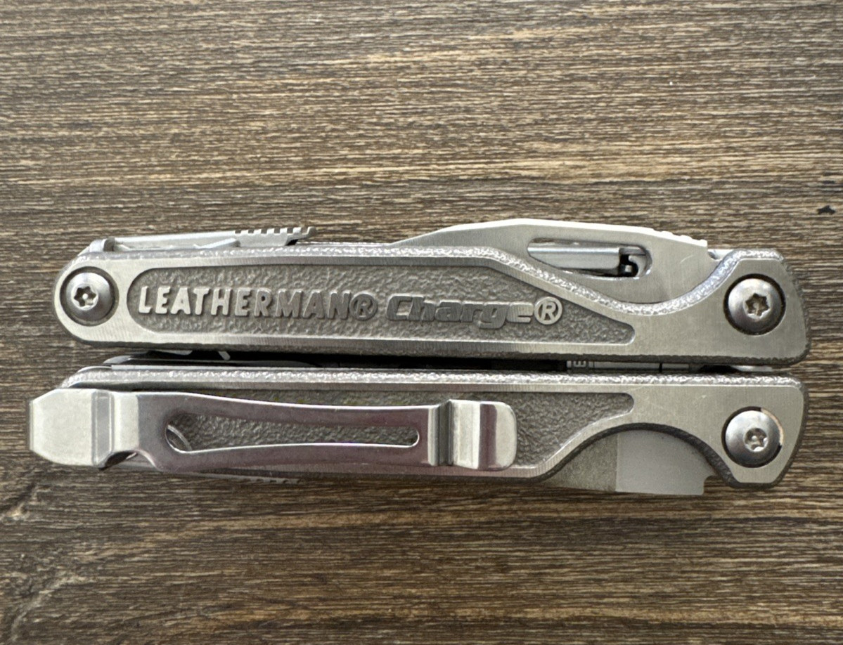 Leatherman Charge XTi Multi Tool Leather Sheath Bits Pocket Clip Ring USA 154cm