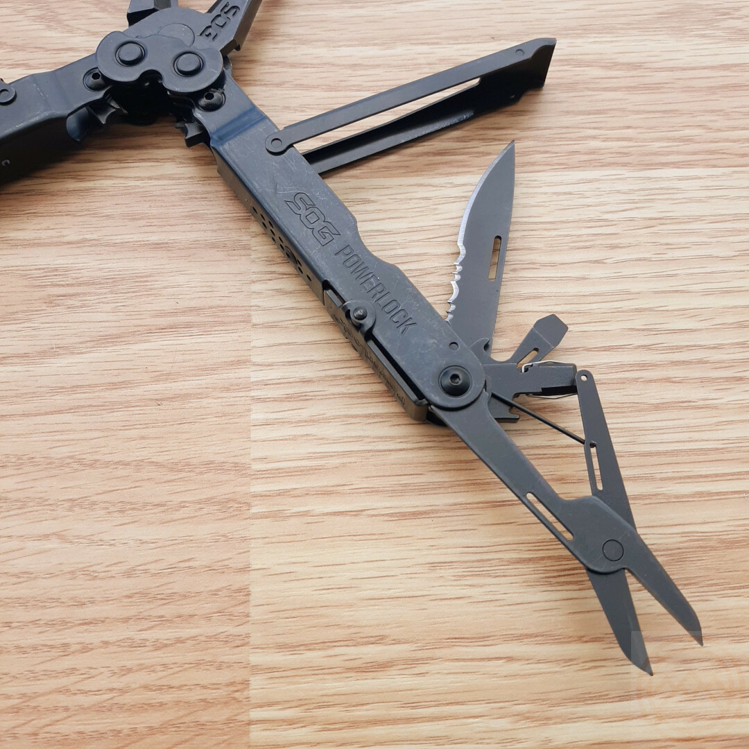 SOG Powerlock Eod Black Oxide Comfortable Pliers Screwdrivers Crimpers Openers
