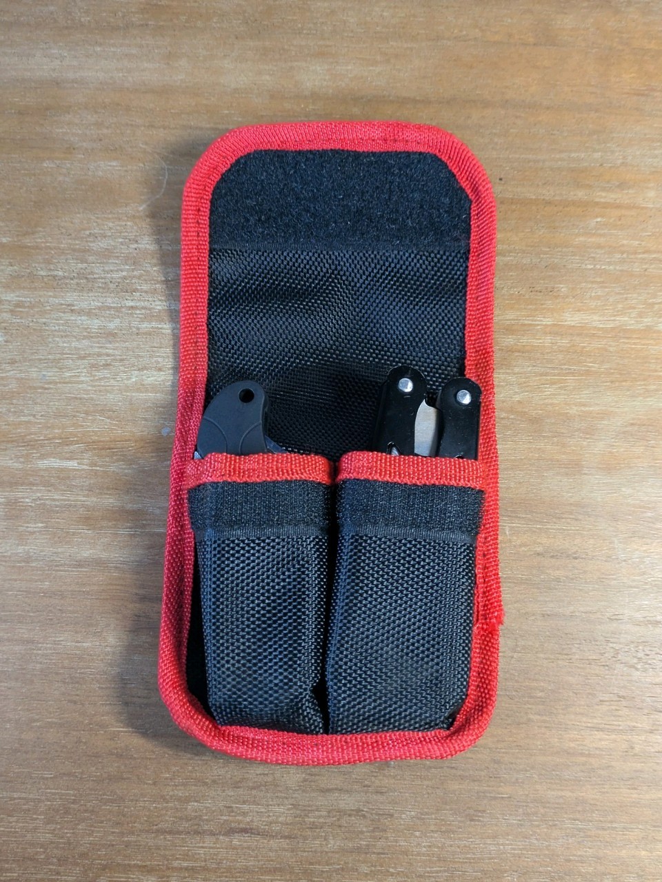Sheffield Mulitool And Utility Knife In Black And Red Belt Case