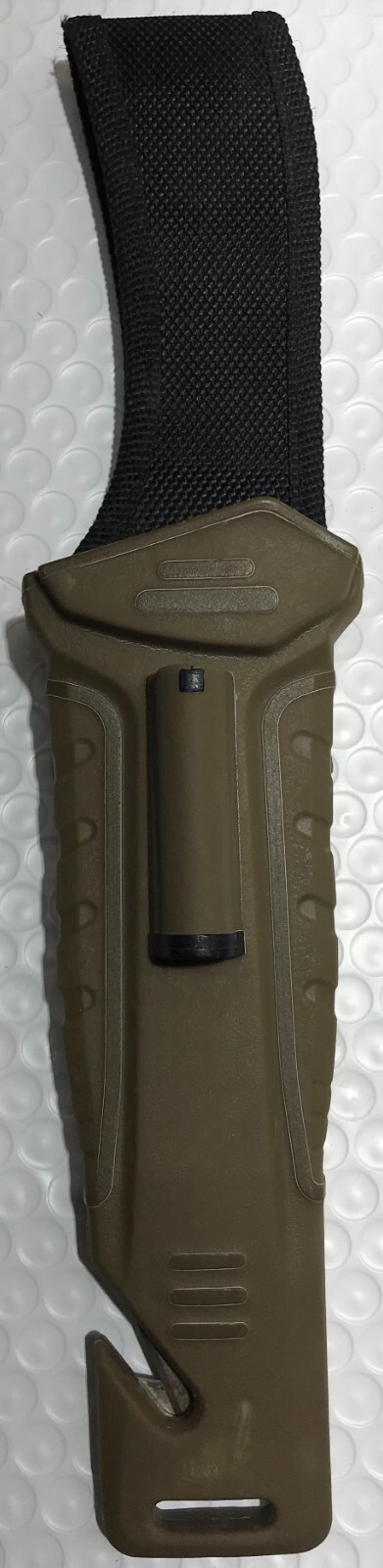 StatGear Surviv-All Hunting Knife – Sheath, Firestarter, Cord Cutter & Sharpener