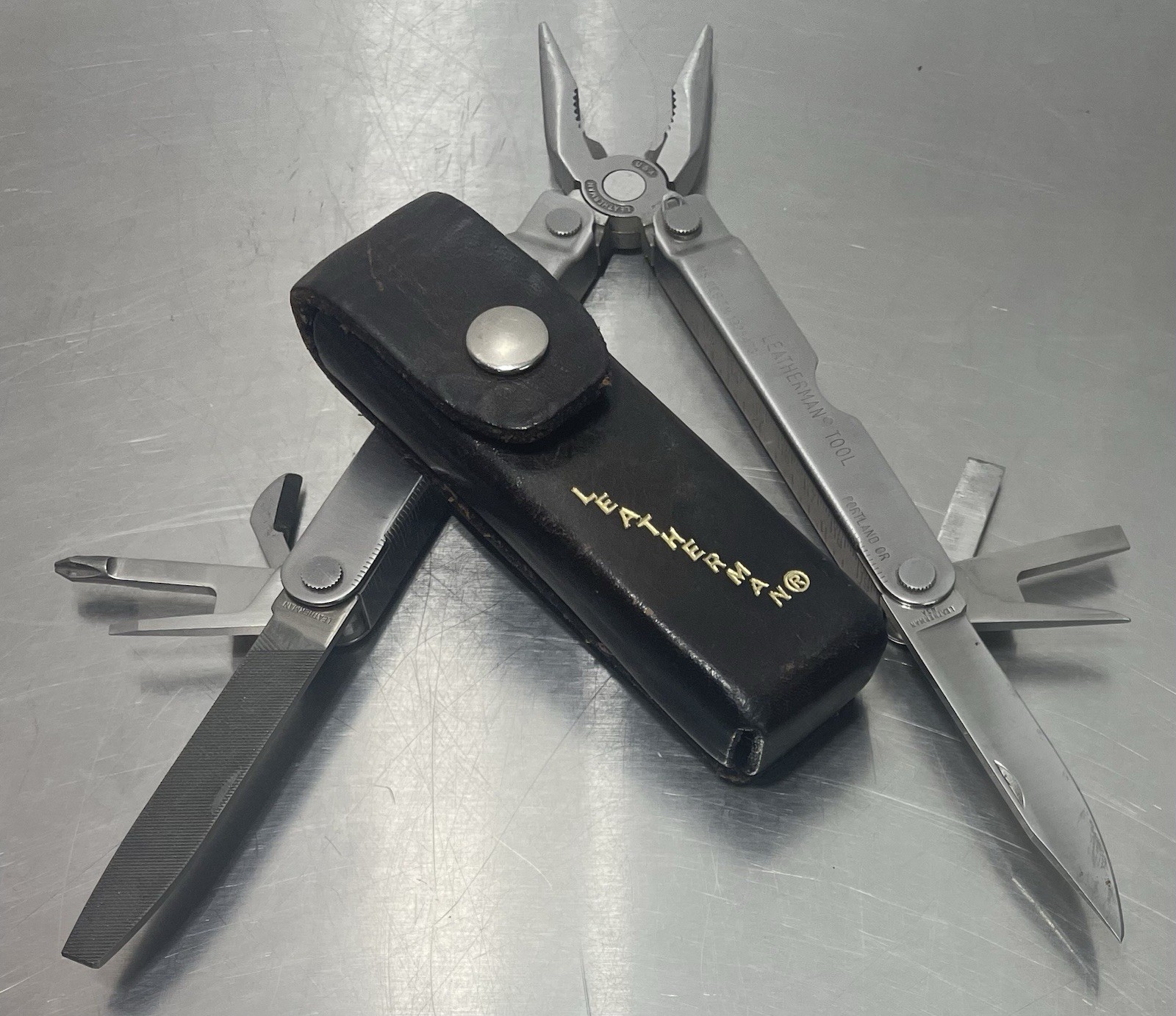 Vintage Original Leatherman Pocket Survival Tool PST ll Multi-Tool with Case