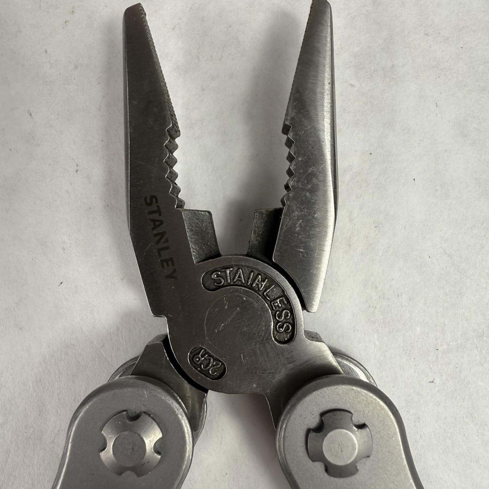 Stanley Multitool 2CR 12-in-1 Grey Stainless Steel Knife Plier Drivers W/ Case