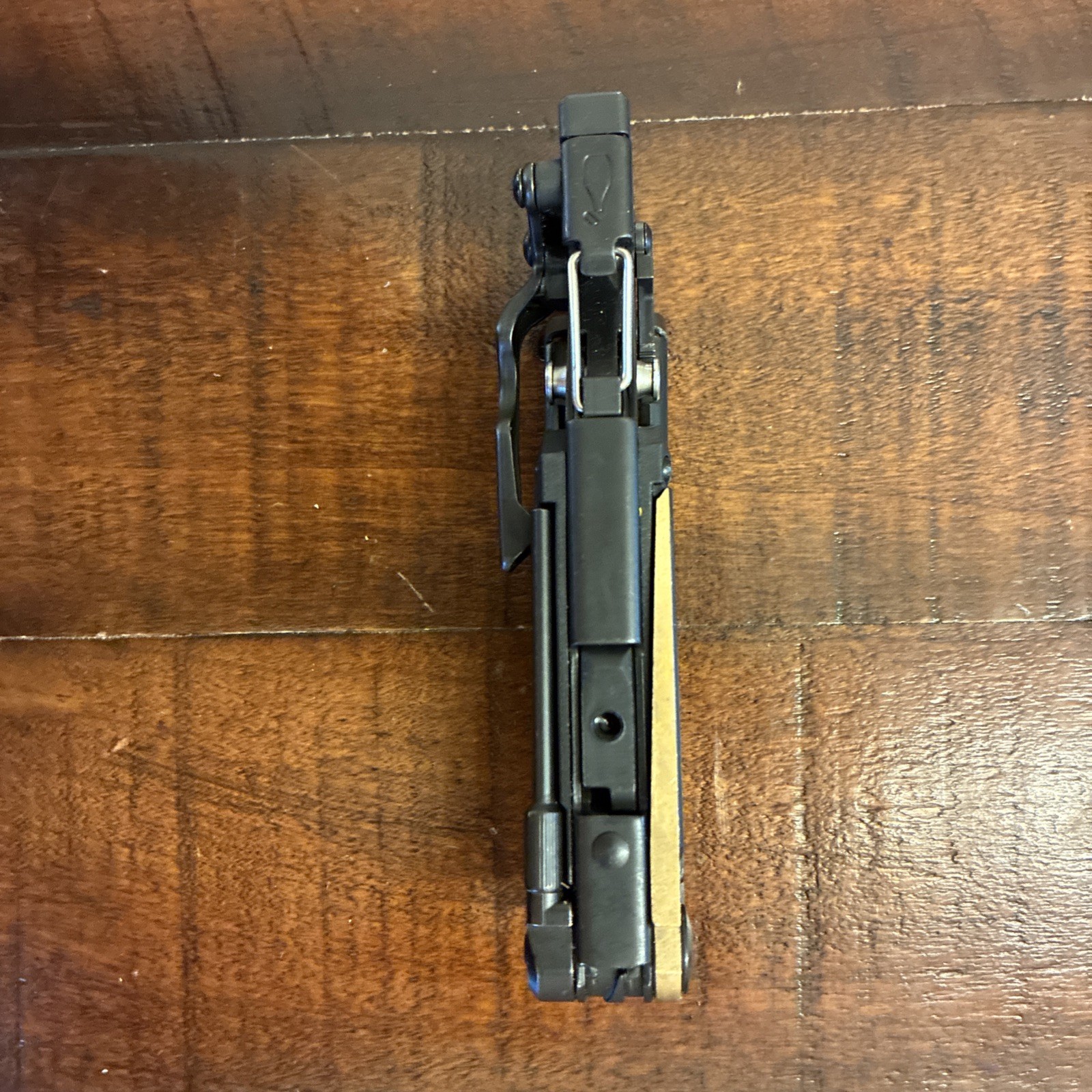 Leatherman MUT Multi Tool – Black Oxide – Excellent