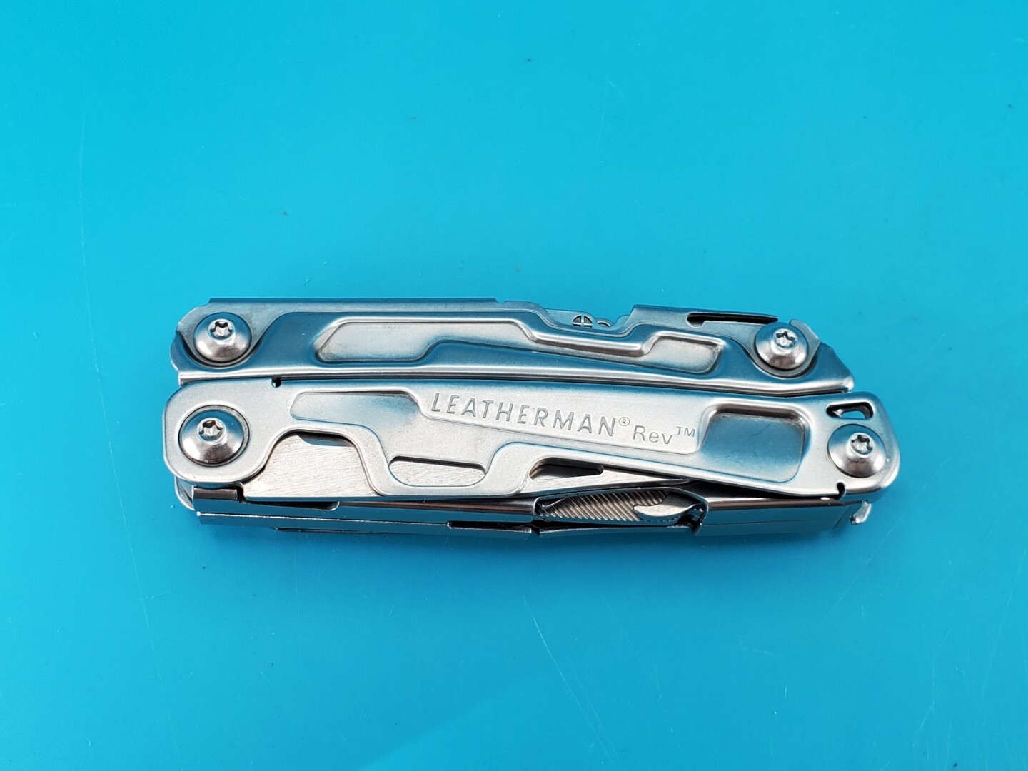 Leatherman Rev 3.8″ Multi-Tool, Stainless!