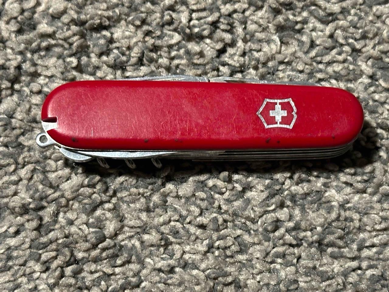 Red Victorinox Ranger Pocket Knife Swiss Army Explorer Multi-Tool Blades – FS !!