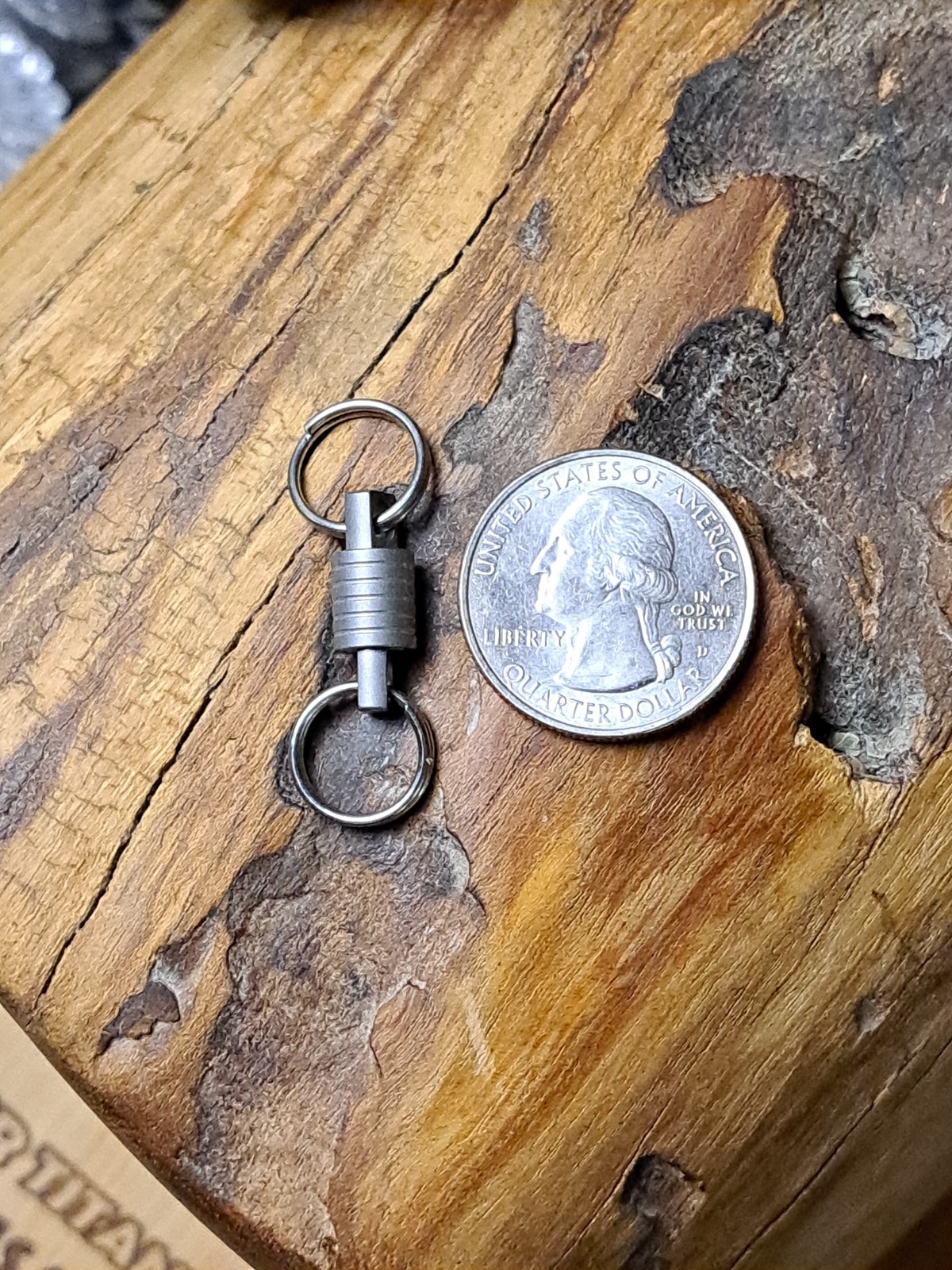 Pro Super Mini Series Titanium Swivel With 12mm Titanium Keyrings