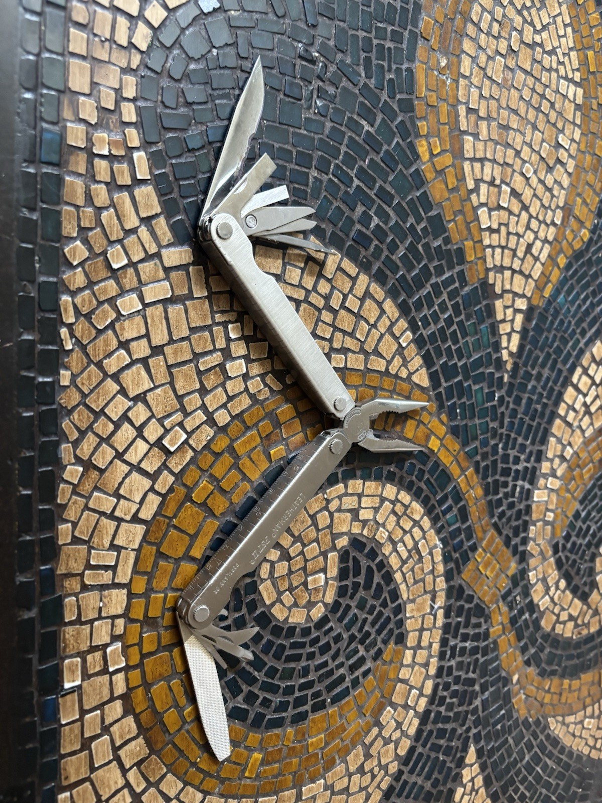Leatherman Pocket Survival Tool PST ll Multi-Tool with Sheath Portland OR USA