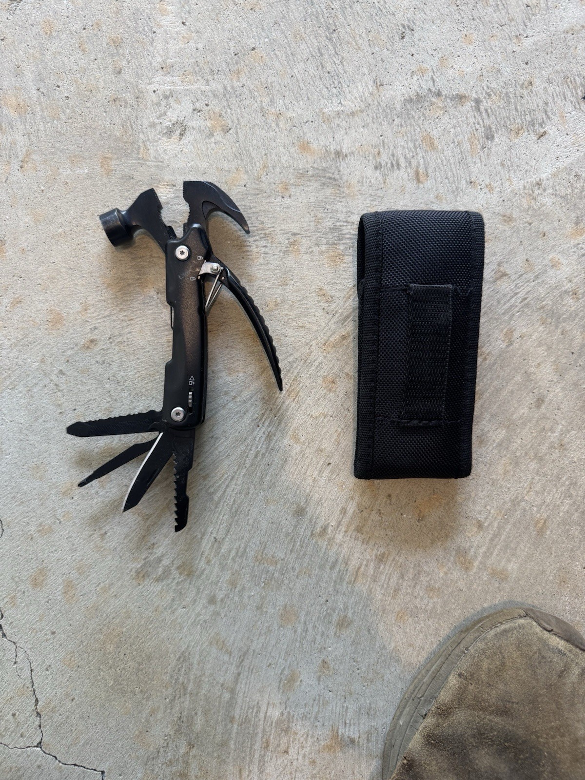 Multi-tool With Hammer And Sheath