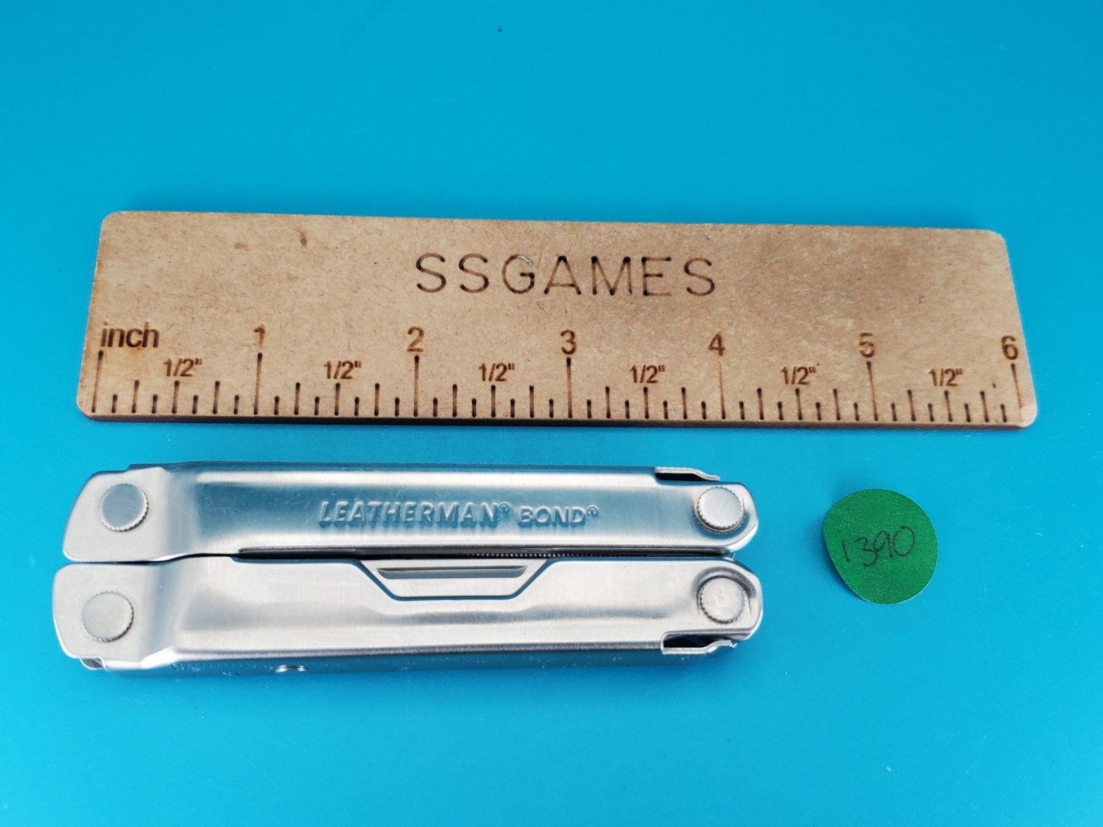 LEATHERMAN Bond Multitool, Stainless Steel Everyday Tool!
