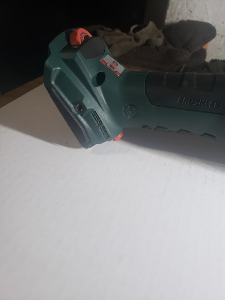 Genuine Metabo 18V MT 18 LTX Bl QSL Multi Tool (New open box) Bare tool