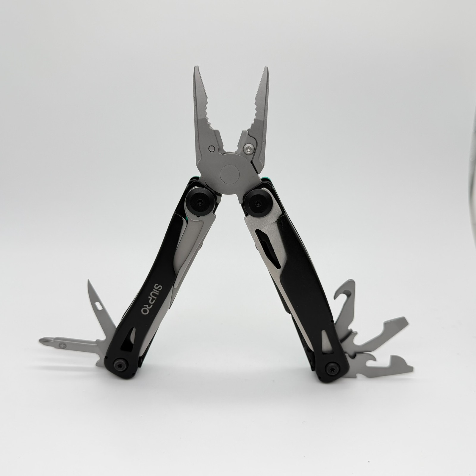 SIUPRO 18-in-1 Tactical Multi-Tool Black Stainless Steel Folding Pliers Sheath