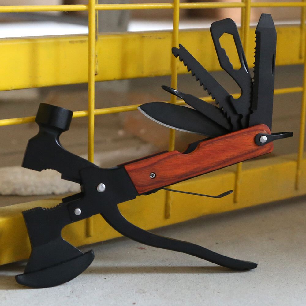 18 in 1 Multitool in Durable for Camping Outdoors Emergency Camper’s Multi-Tool