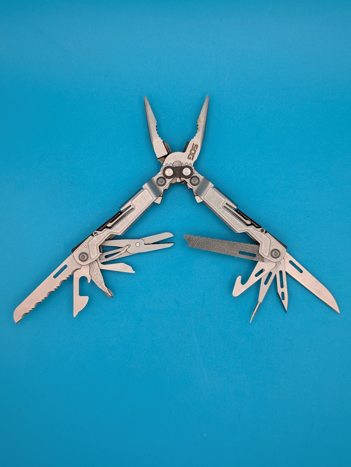 SOG PowerPint Tool Compact Lightweight Silver Multi-Tool!