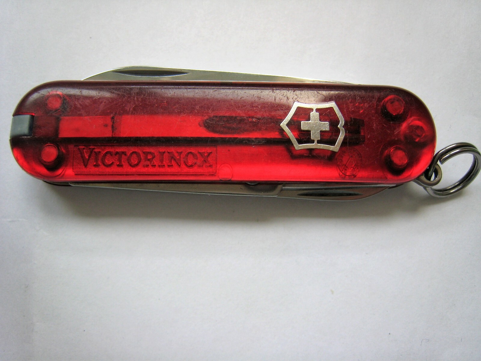 SWISS ARMY POCKET KNIFE VICTORINOX CLASSIC SD MINI MINIATURE SMALL TINY KEYCHAIN