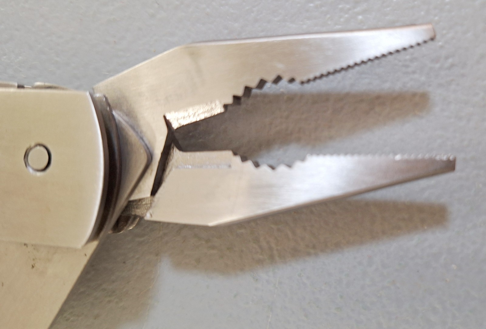 Barlow Multi-Tool: Knife, Crescent, Pliers, Screwdrivers, Saw, File, Wire Cutter