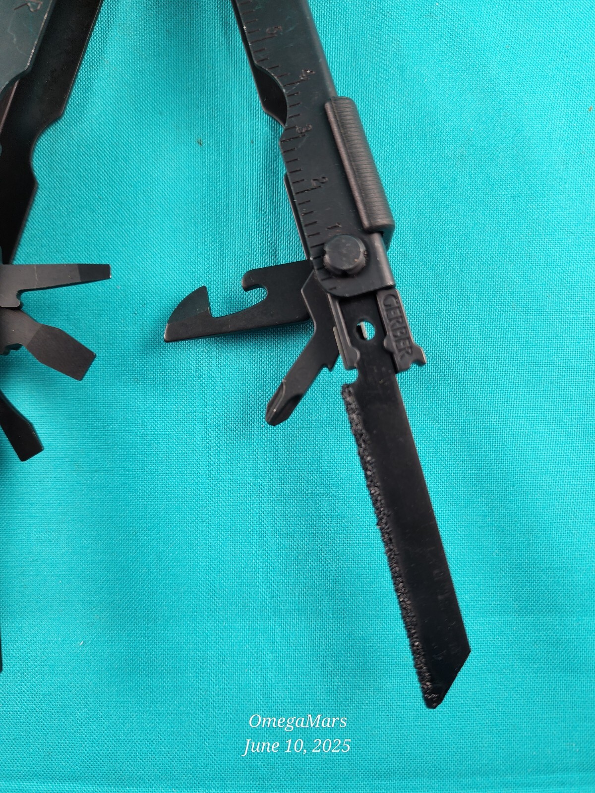 Gerber Multi-tool Mp 600 MP600 MP400 stainless & black A+ conditions DIME
