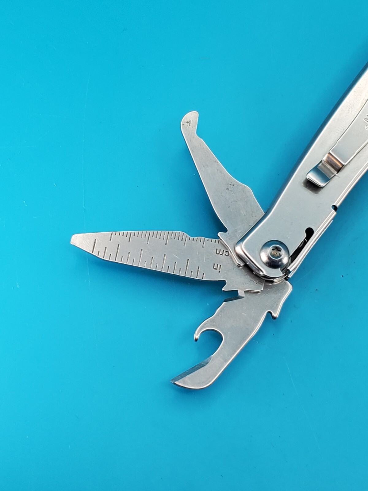 Leatherman Rev 3.8″ Multi-Tool, Stainless! EXCELLENT!