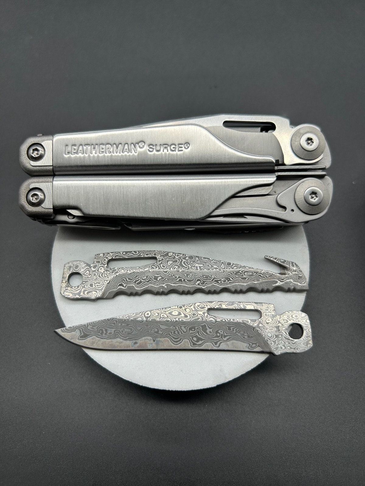 Compatible with Leatherman Surge – Damascus Steel Blade & Saw Set, VG10 Main Cut