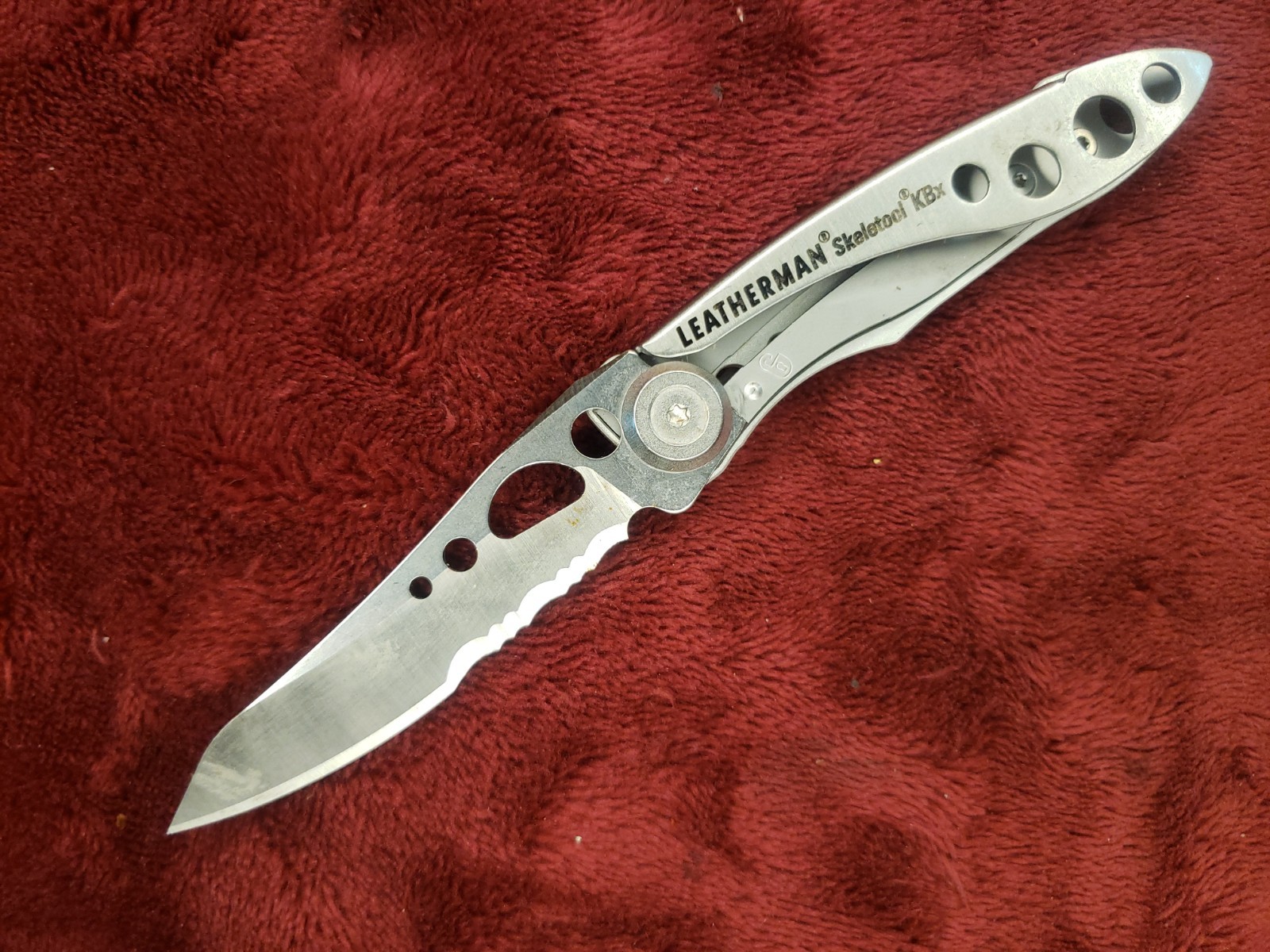 🔴 Leatherman Skeletool KBX Pocket Knife w/ Bottle Opener