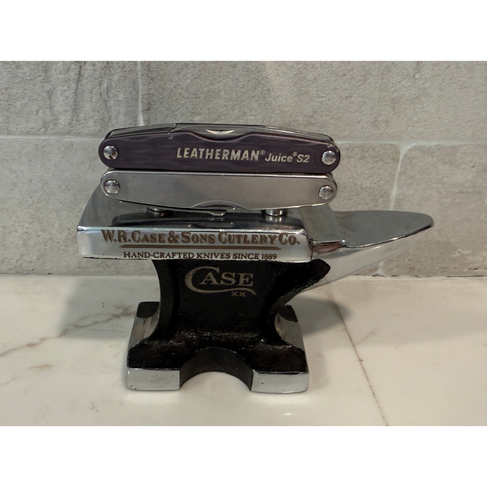 Leatherman Juice S2 Multi-Tool Gray Gen 2 Stainless Steel Pocket Knife Tool