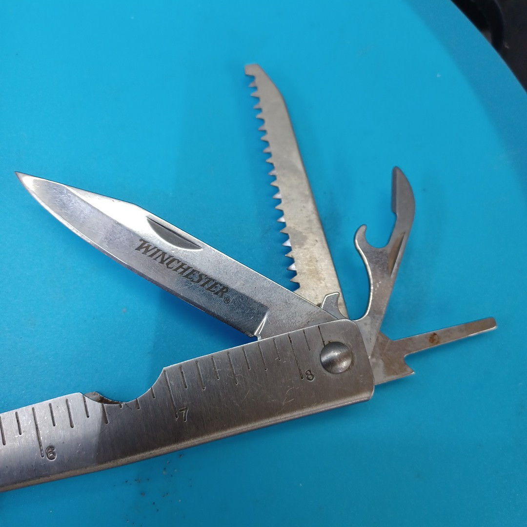 Winchester Multi-Tool Stainless Steel Finish – 4.25 inches closed