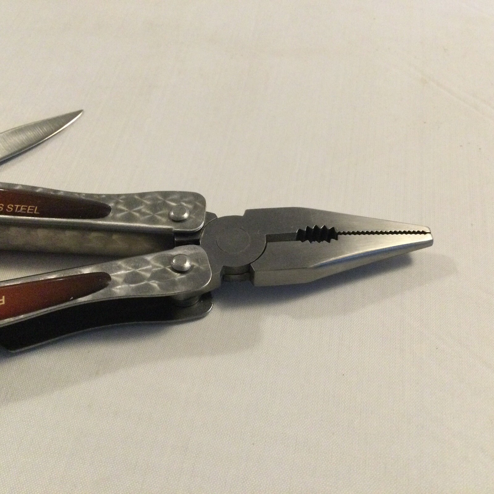 Sheffield #12000 Stainless Steel Multi Tool Pliers Knife Scaler With Belt Case