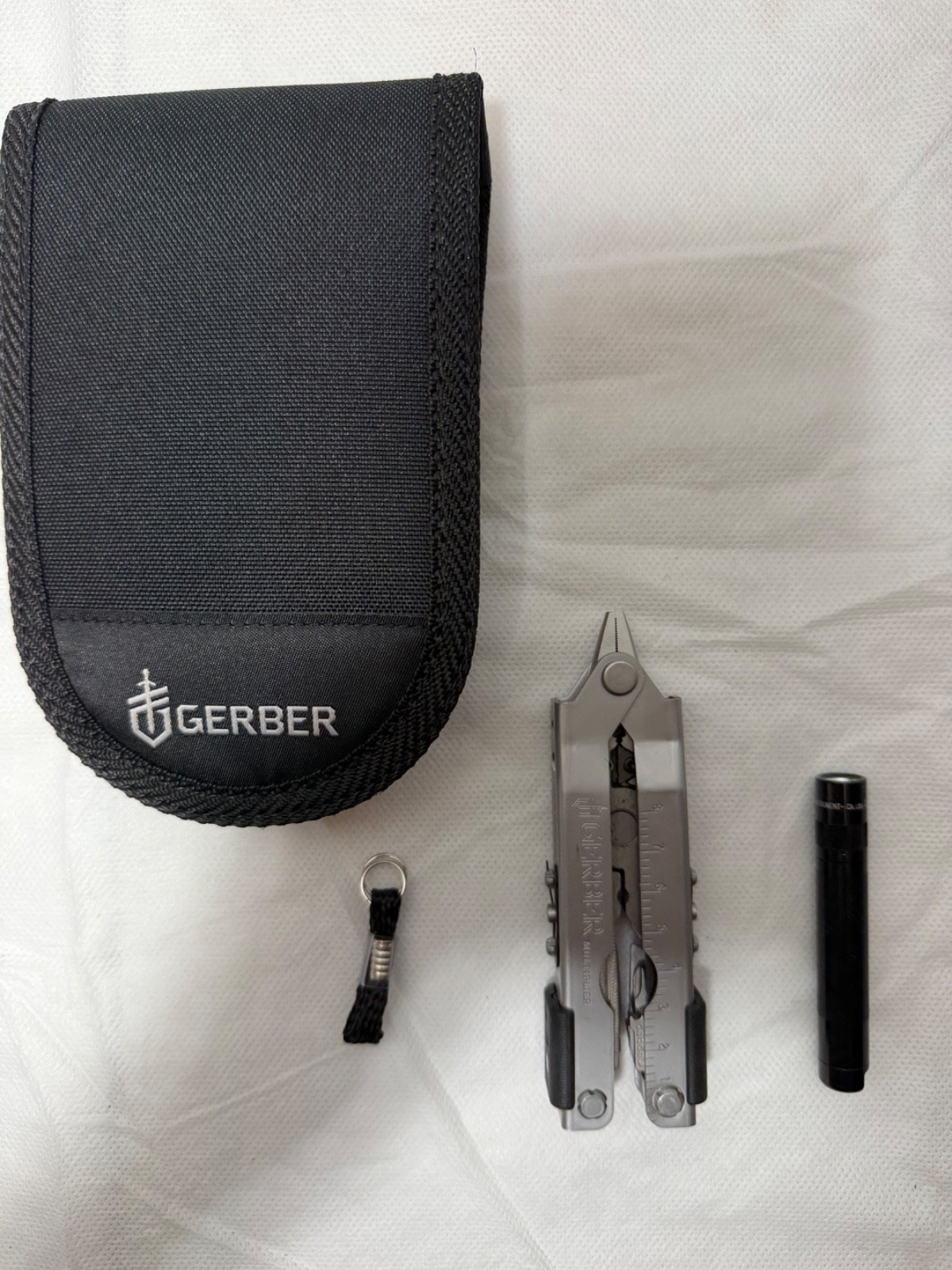 gerber multi tool mp 600 with sheath, flashlight