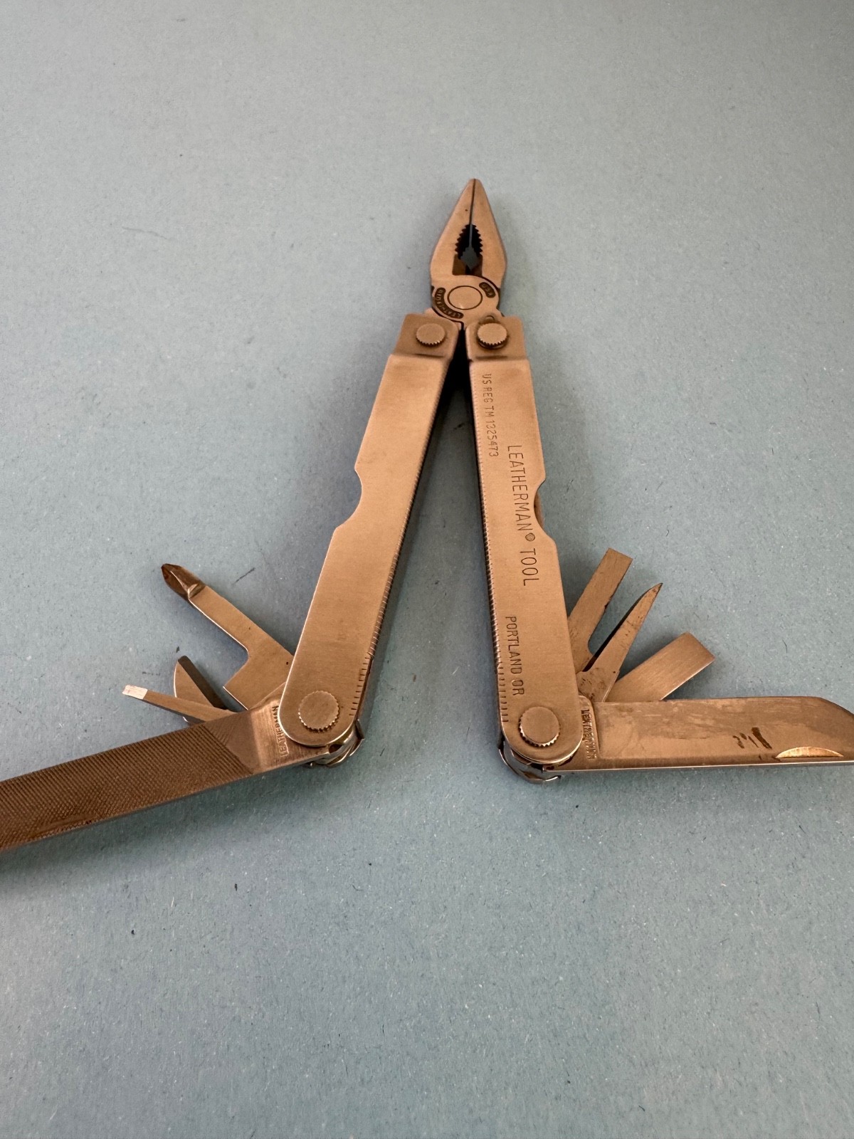 Leatherman Rebar Multi Tool – Pliers, Knife, File, Saw, Screwdrivers