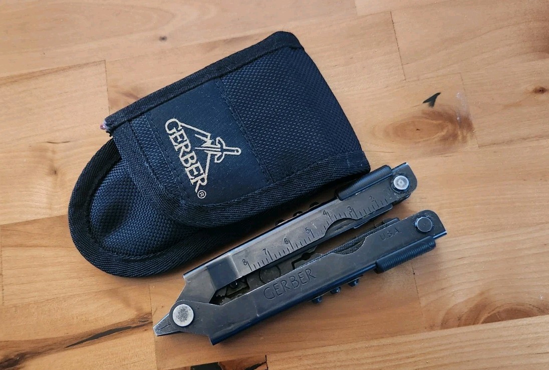 Gerber MP600 Multi-Tool Multi-Plier Black Oxide w/ Sheath – Great C59