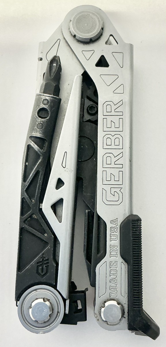 GERBER LEGENDARY BLADES CENTER DRIVE (P33013910)