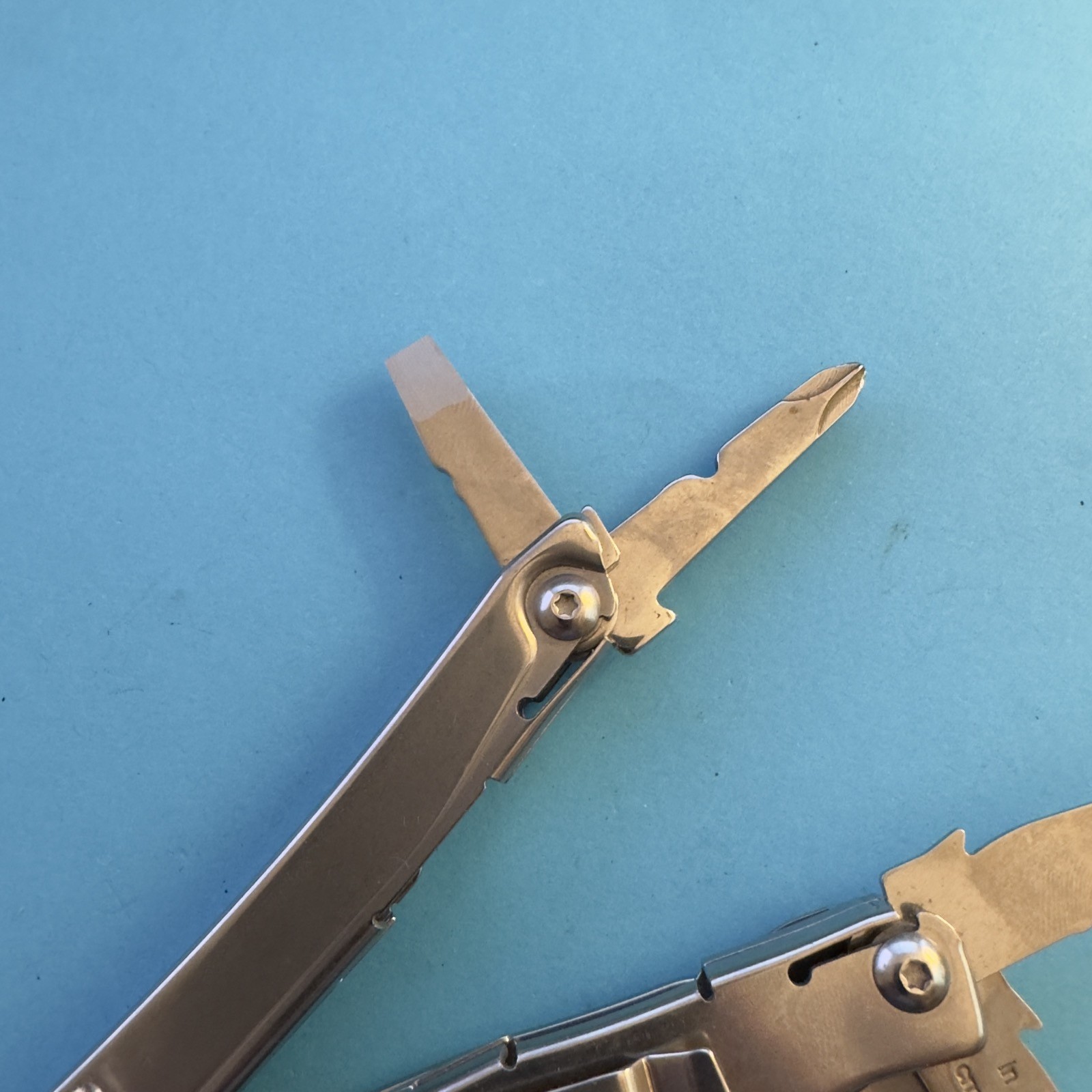 Leatherman Rev Plier Multi-Tool Pocket Clip Knife Stainless EDC #901