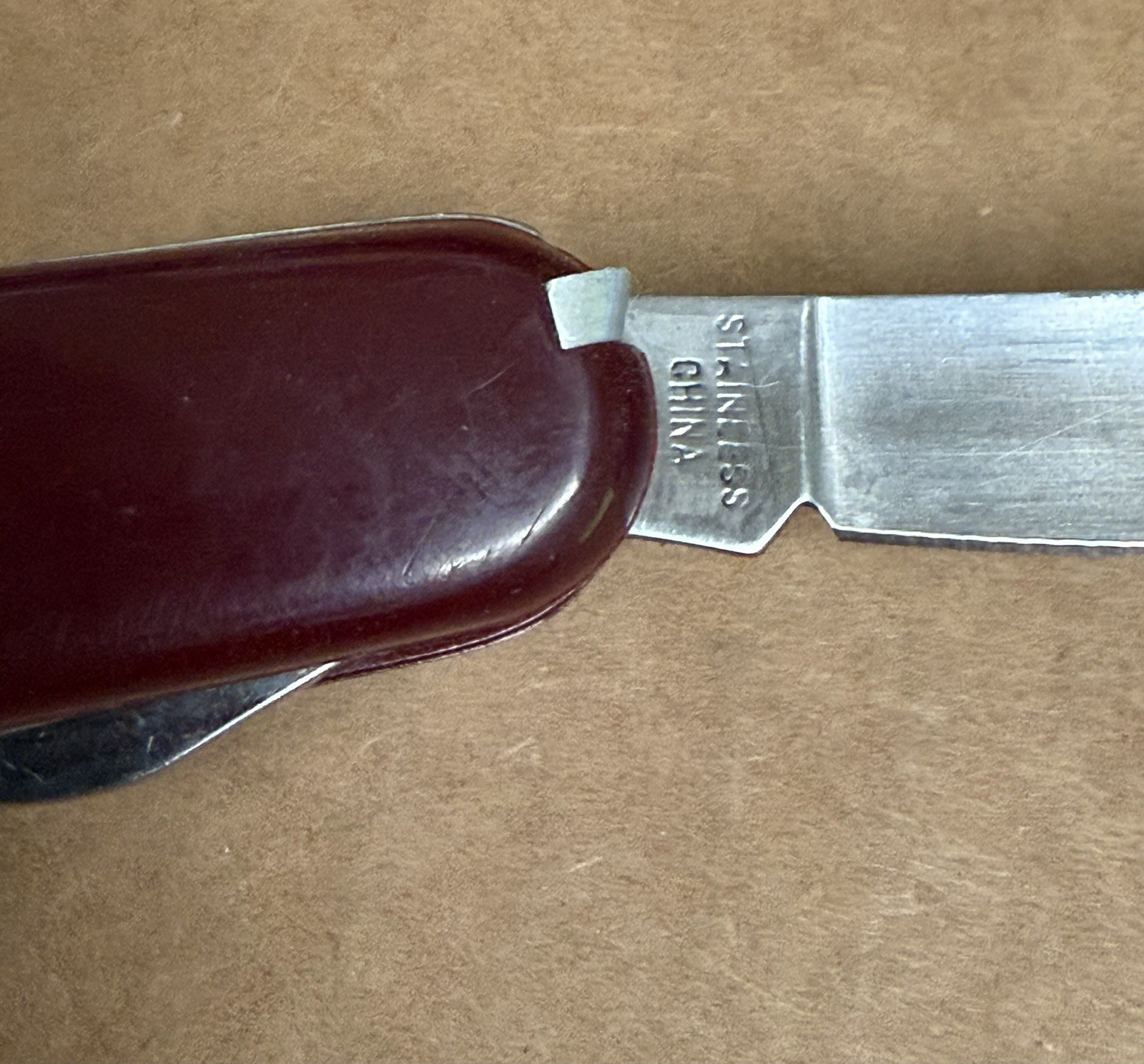 Multi-Tool Pocket Camp Knife Red, 11 in 1 Tool 3 1/2″ + 2 1/4” 3 in 1 Knife