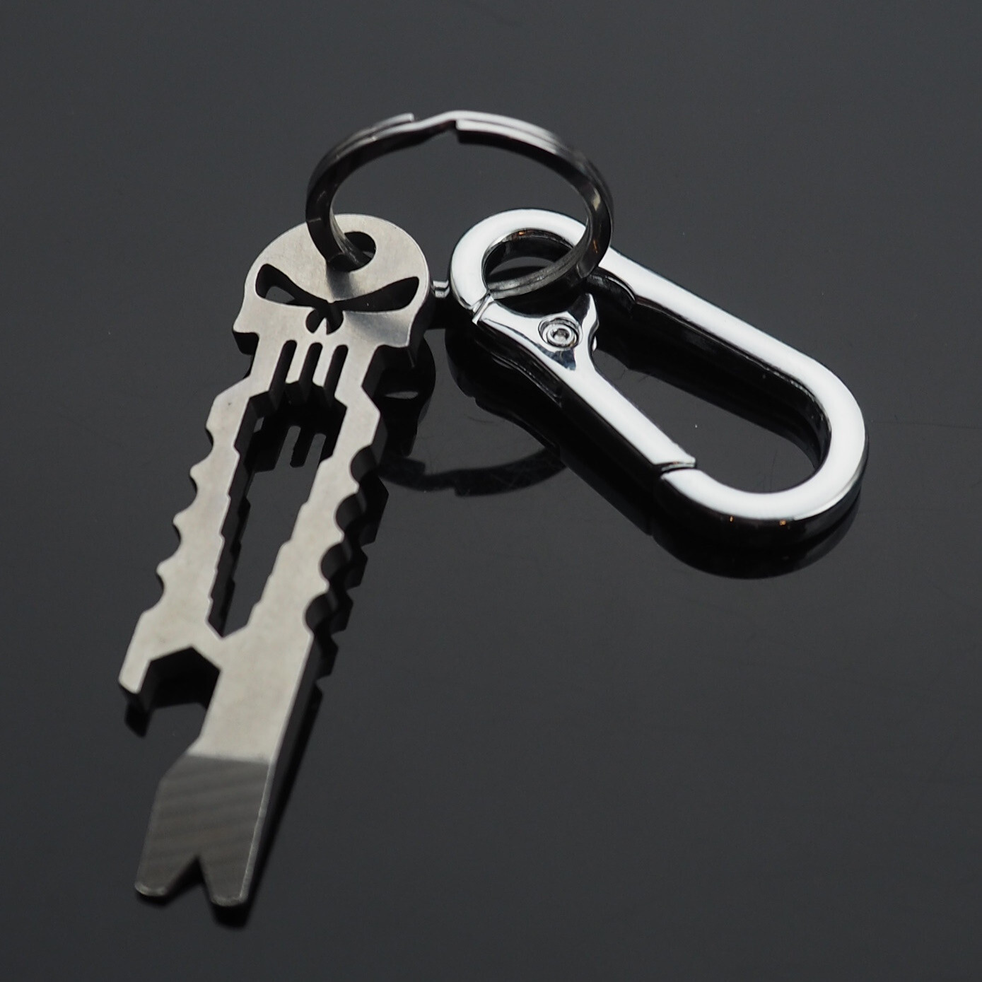 Skull Keychain Crowbar Screwdriver Hex Wrench Carabiner Clip Key Ring Opener EDC