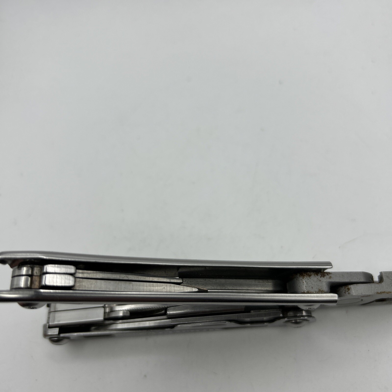 Leatherman Rev 3.8″ Stainless Steel Multi-Tool W/Carry Clip Very Good USED Tool