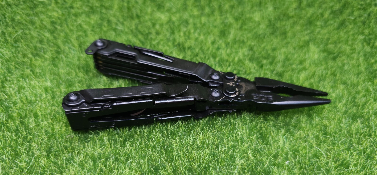 SOG @PP1002-CP Powerpint Black Needlenose Pliers Scissors Knife MultiTool Pliers
