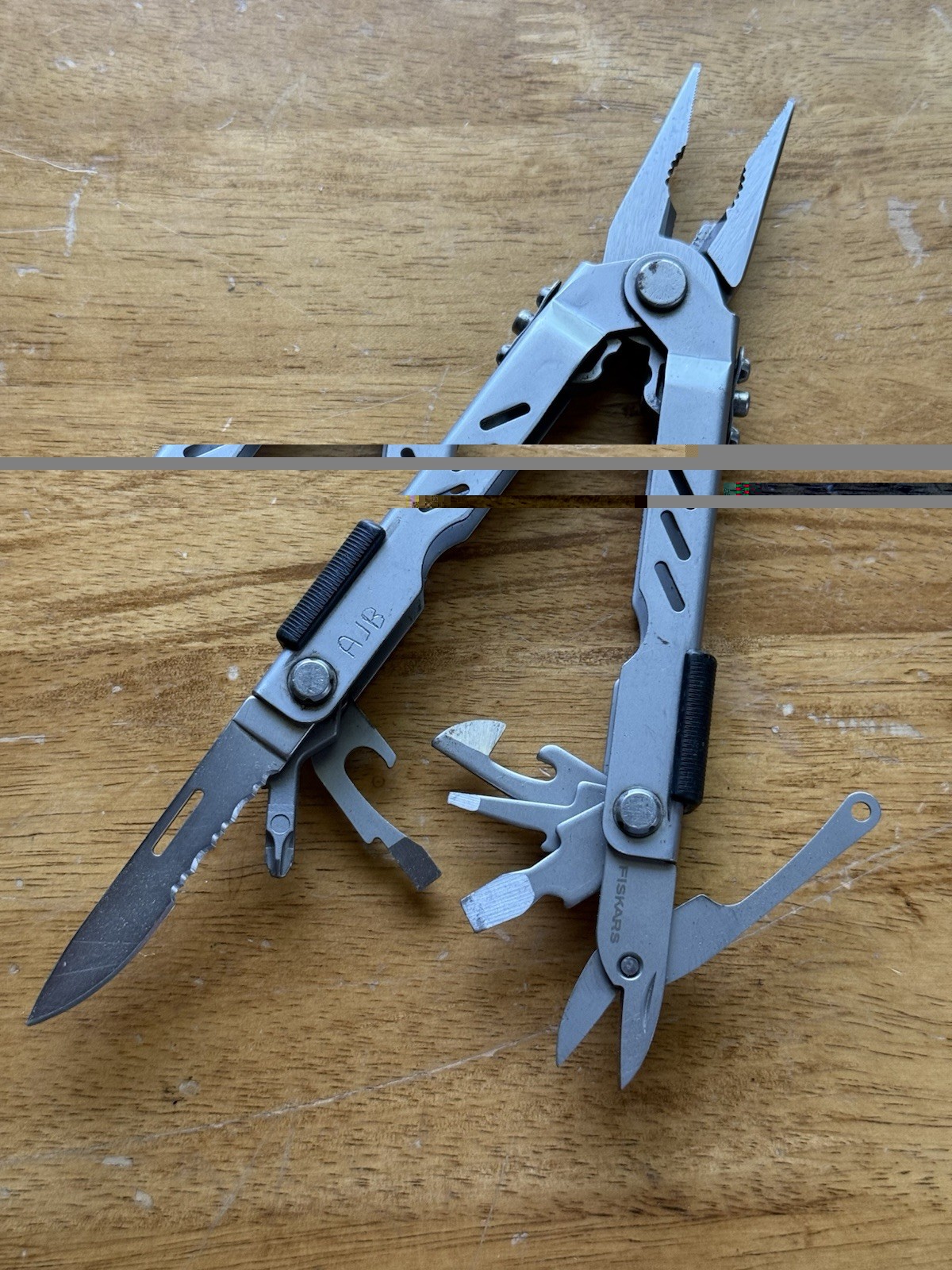 Gerber MP400 Compact Sport Multitool Multi-Plier Stainless Silver Engraved Used