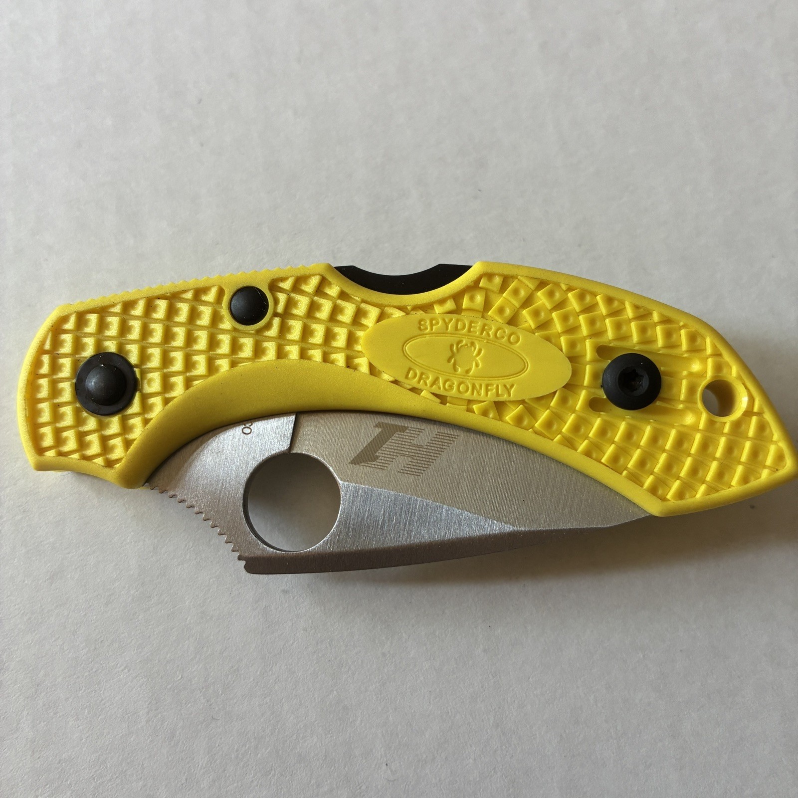 Spyderco C28PYL2 Dragonfly 2 Salt – Plain Edge H-1 Blade – Marine Yellow